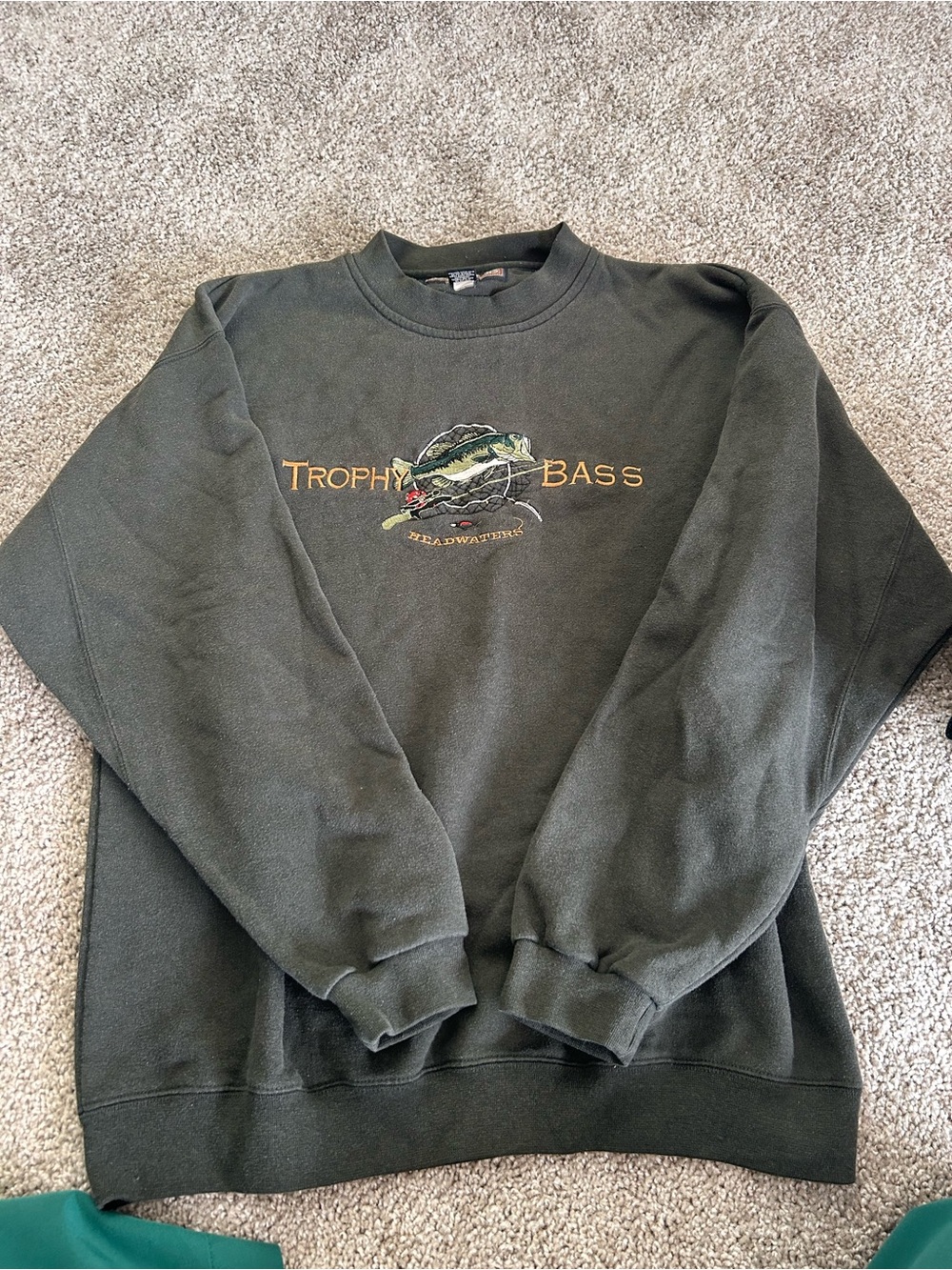Trophy Bass Embroidered Crewneck Sweatshirt - Olive
